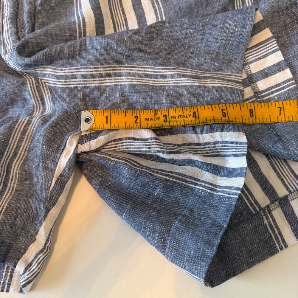 Lauren Ralph Lauren Women’s 16 Chino Style Shorts White Blue Chambray  Striped - Picture 7 of 7